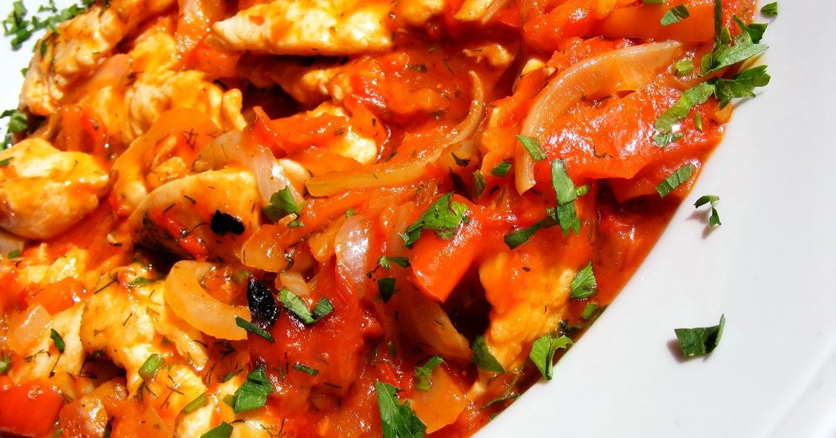 Куряче філе з цукіні та болгарським перцем