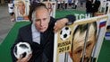Художник сделал "кровавый "календарь Чемпионата мира по футболу с преступлениями России в Украине