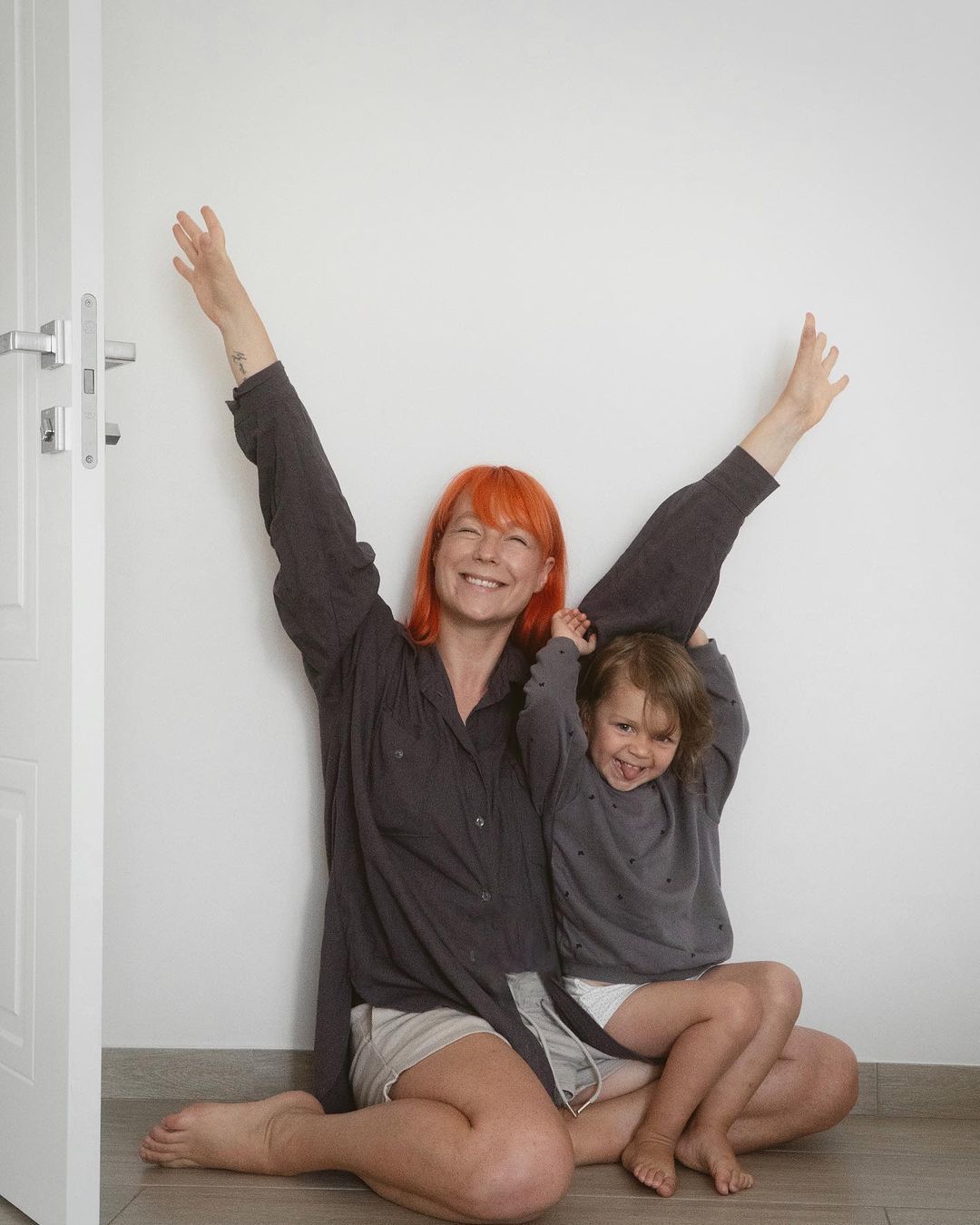 Светлана Тарабарова с 3-летней дочерью / © instagram.com/tarabarova