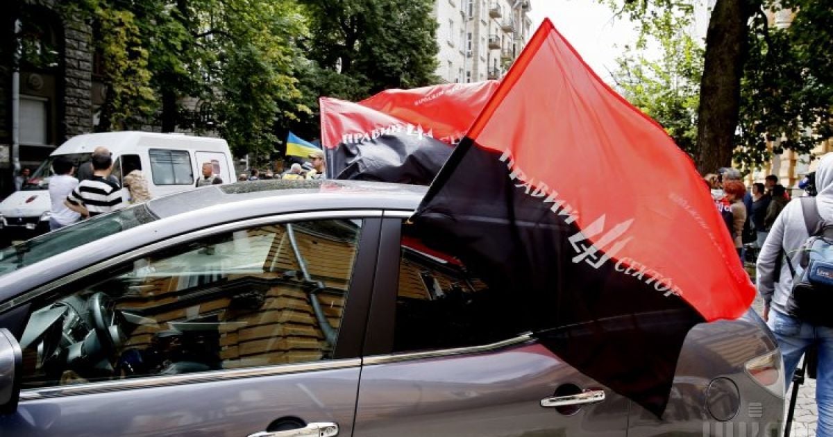Прикарпатский офис подожгли неизвестные