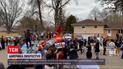 Новини світу: в США копи застрелили темношкірого в його власній машині, розпочалися протести