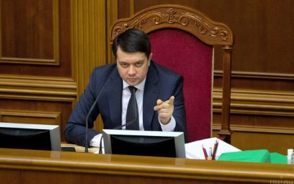 Законопроект Зеленского о деолигархзации: Разумков обещает внести поправки