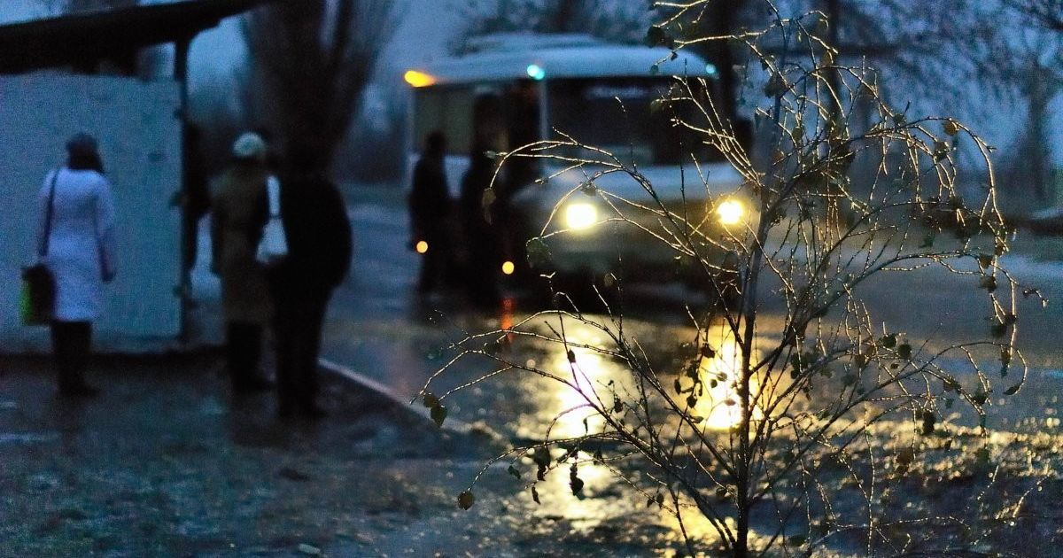 Из-за гололеда в Киеве произошел сбой работы коммунального автотранспорта