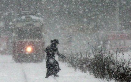 Морозы, снегопады, заносы: в Украине водителей предупредили о сложных погодных условиях