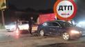 В Киеве скутер влетел в Volkswagen: есть потерпевшие