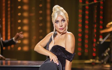 Полностью обнаженная Леди Гага продемонстрировала свои складочки на теле в Vogue
