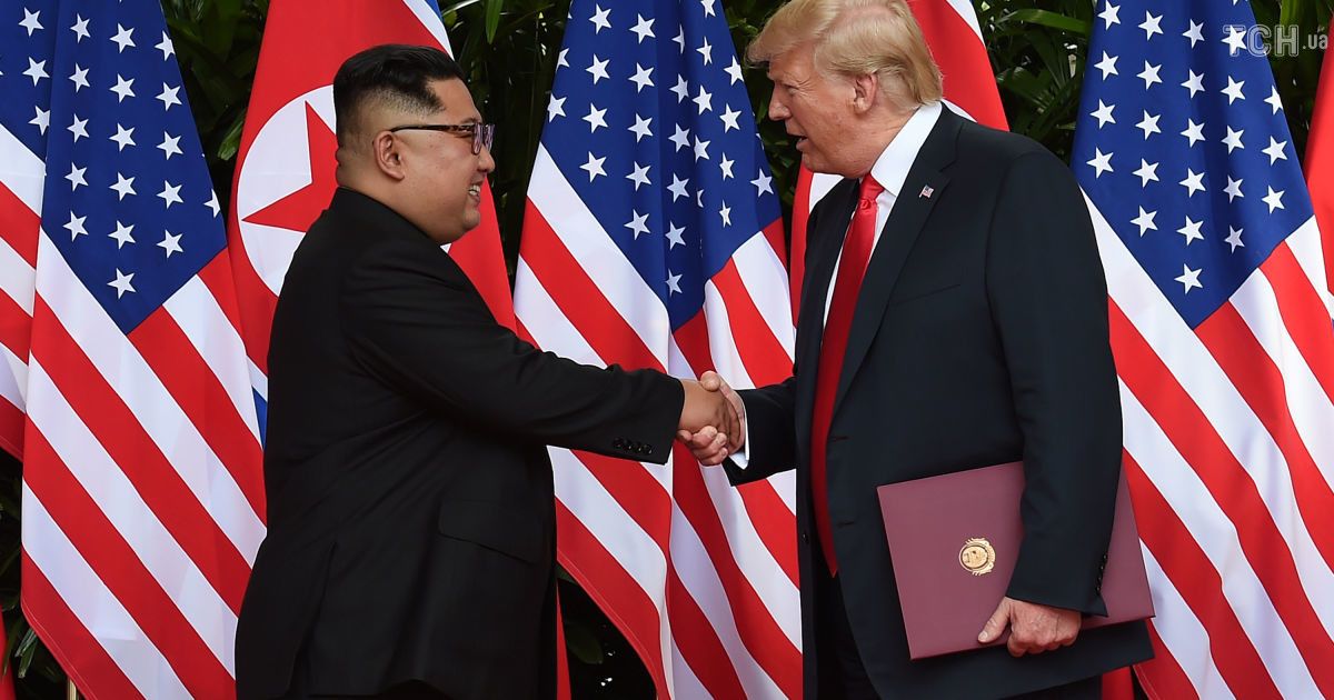 Трамп и Ким Чен Ын подписали итоговое коммюнике