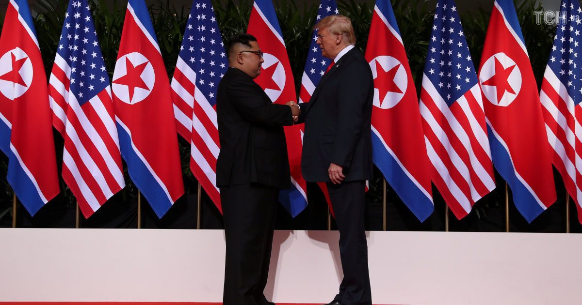 Ким Чен Ын и Трамп впервые встретились в Сингапуре