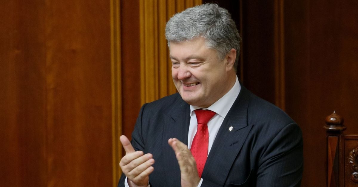 Порошенко назвал страны, в которых арестуют активы "Газпрома"