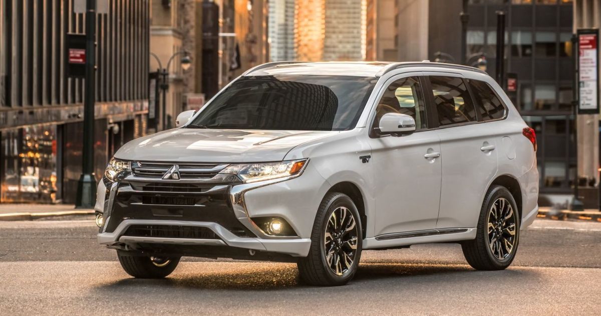 Mitsubishi будет раздавать кофе в обмен на данные о вождении автомобиля