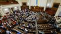 Украинцы могут провести в Раду семь партий, а Зеленский и Вакарчук имеют шансы попасть во второй тур – опрос