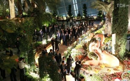 Променад Сингапуром: Кім Чен Ин відвідав футуристичний парк, сади та модний готель