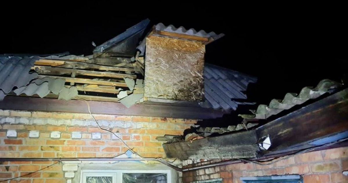 Россияне выпустили по Никополю более 50 снарядов: в ОВА рассказали о последствиях атаки (фото)