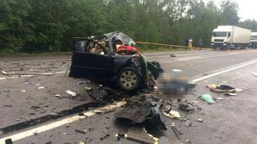 Смертельна ДТП на Рівненщині: легковик зіткнувся лобом у лоб із фурою / © ГУ НП у Рівненській області