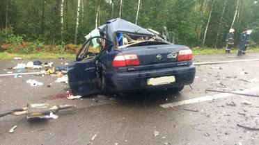 Смертельна ДТП на Рівненщині: легковик зіткнувся лобом у лоб із фурою / © ГУ НП у Рівненській області