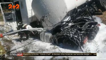 В Полтавской области перевернулся грузовик с нефтью