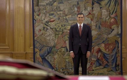 Новый премьер-министр Испании принес присягу
