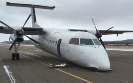 Пілот у Канаді зумів посадити літак без переднього шасі