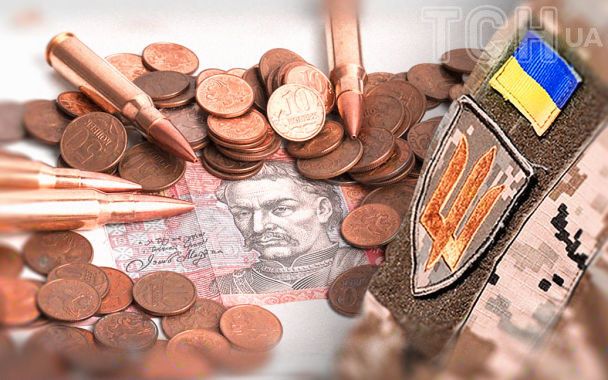В Минфине говорят об увеличении поступлений налога на доходы физических лиц, уплачиваемых военными/коллаж ТСН.ua