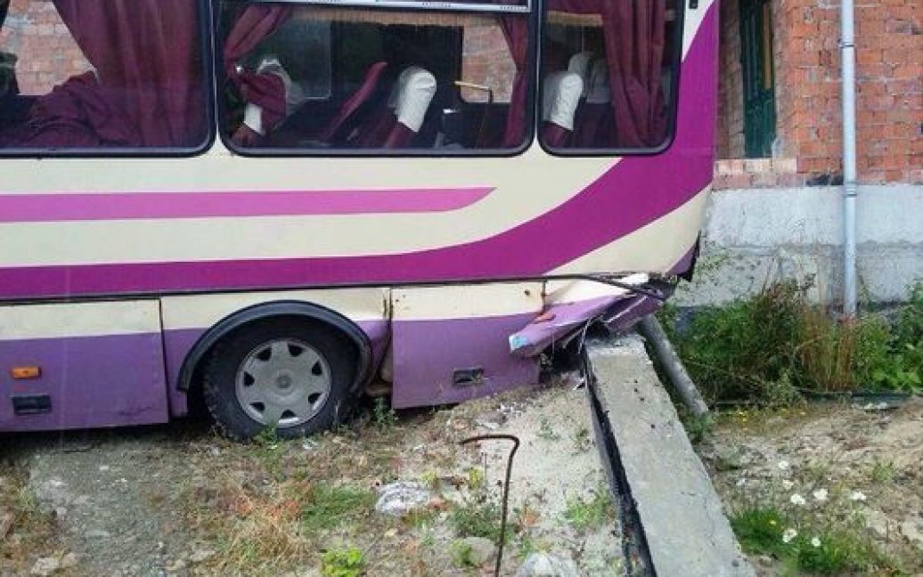 На Львовщине автобус с детьми попал в ДТП / © Департамент ГАИ МВД