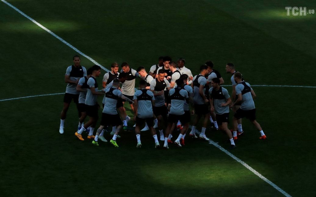"Ливерпуль" провел тренировку на "Олимпийском" перед финалом Лиги чемпионов / © Reuters