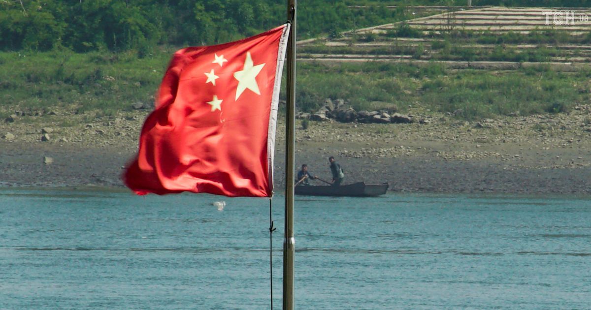 Китай обвинил США во вторжении в свои территориальные воды