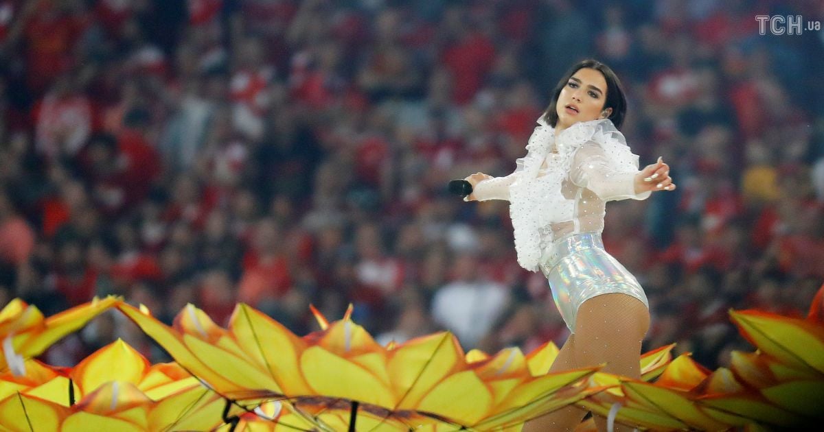 Знаменита співачка Dua Lipa виправдалася за плітки про ніч з футболістом "Реала"