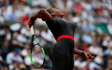 Водолаз Серена: екс-перша ракетка світу насмішила своїм чудернацьким костюмом на Roland Garros