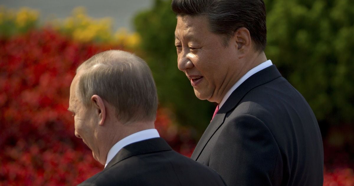 Си Цзиньпин и Владимир Путин/Associated Press