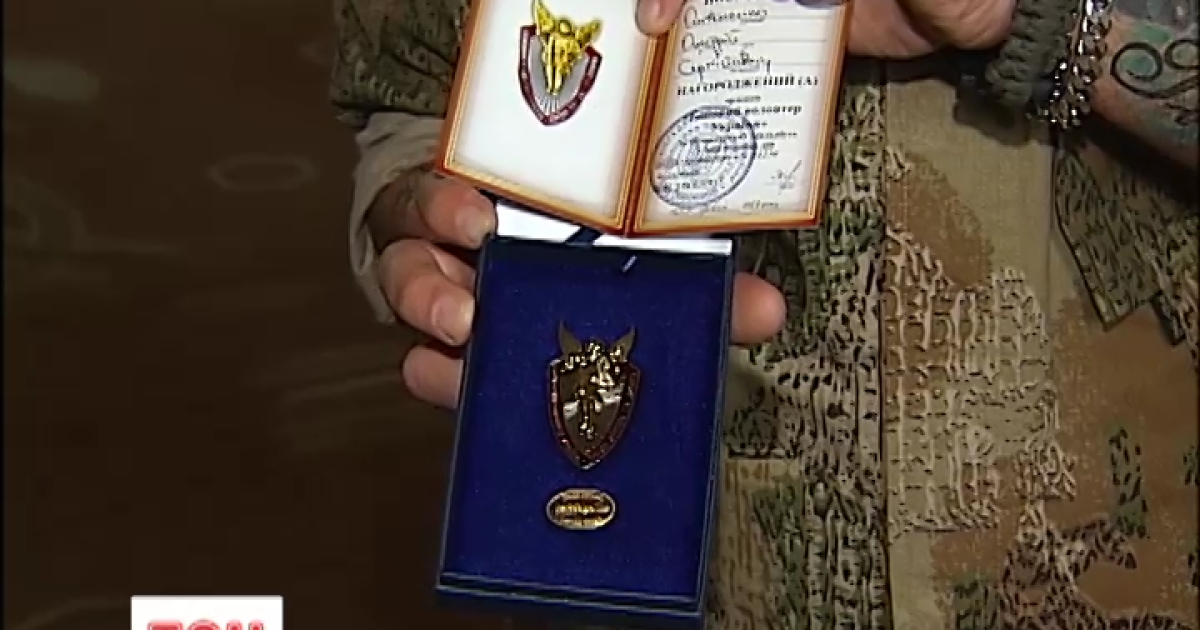 Военные сами изготовили медали для лучших фронтовиков и волонтеров