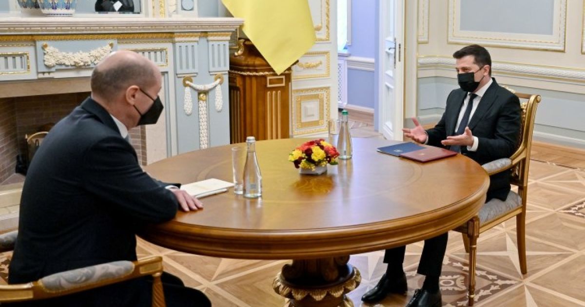 "Усиленная поддержка Украины": Зеленский рассказал, о чем говорил с Шольцом