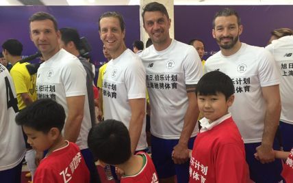 Легендарний Шевченко зіграв товариський матч у Китаї із зірковими ветеранами футболу