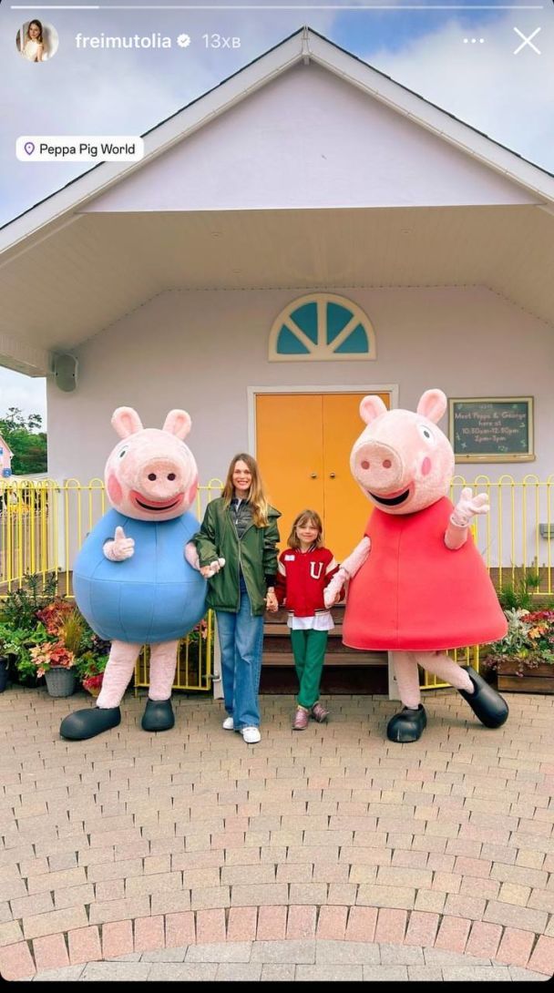 Ольга Фреймут с младшей дочерью / © instagram.com/freimutolia