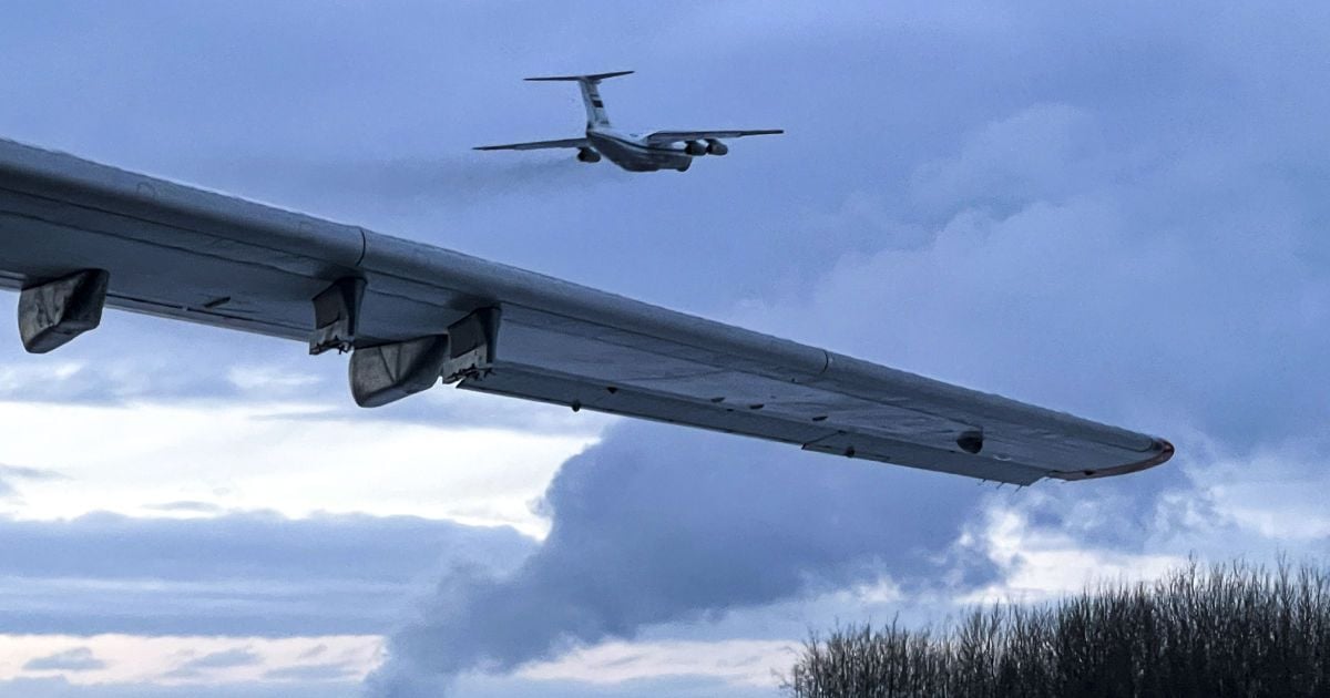 Білоруські війська вже увійшли до Казахстану: прибули на російських літаках