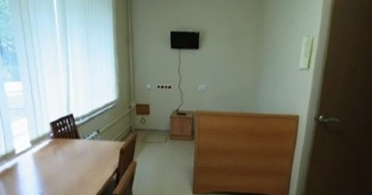 В Сети показали комнату, де жил Путин во время учебы в разведке