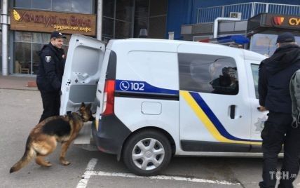 У Києві “замінували” п’ять об'єктів, поліція проводить перевірку