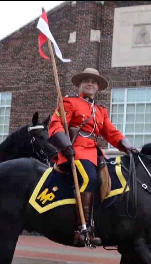 Королевская конная полиция в Канаде проводит проверку кражи вареников с украинской церкви