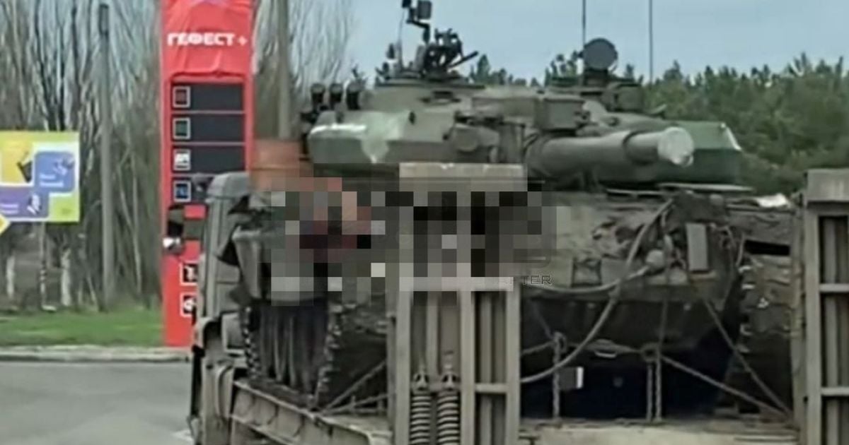 Біля тимчасово окупованого Бердянська помітили російські танки Т-54/55