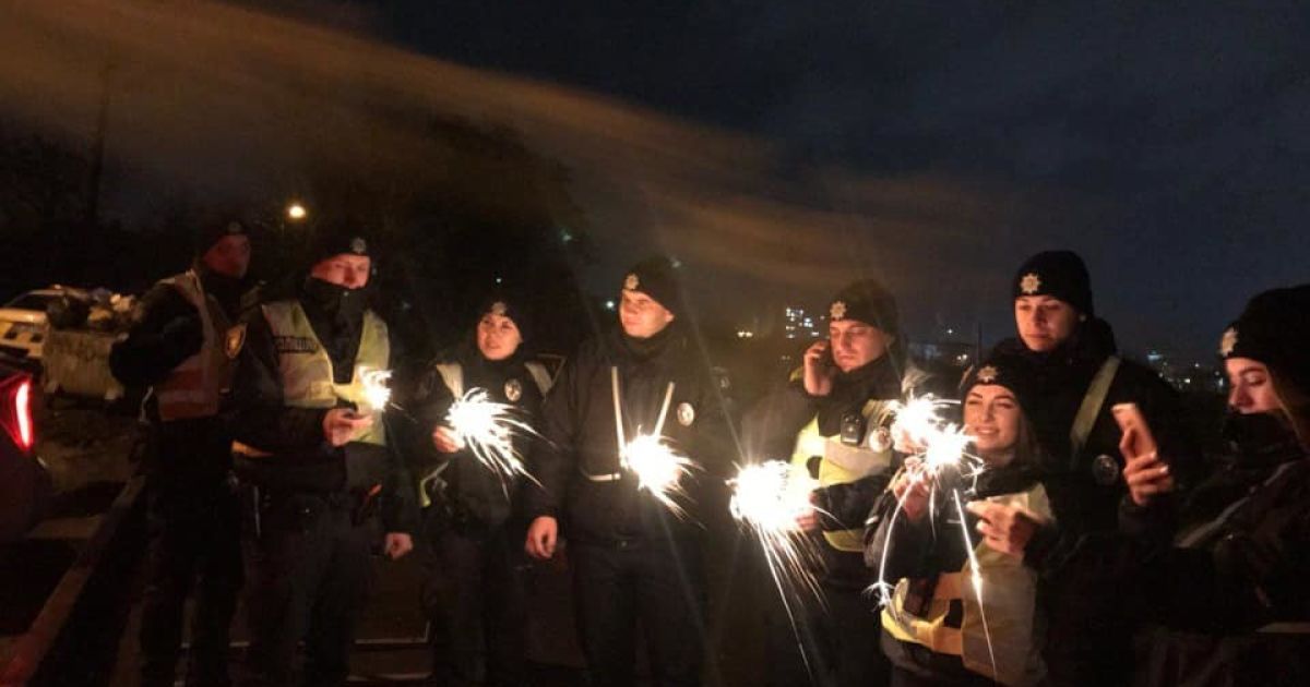 патрульні нг_5 / © facebook.com/Патрульна-поліція-України