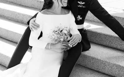 Выглядят счастливыми: герцог и герцогиня Сассекские на официальных свадебных фотографиях