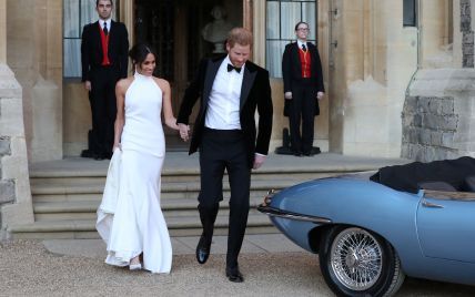 В платье от Stella McCartney: очаровательная Меган Маркл с супругом принцем Гарри отправились на вечерний банкет