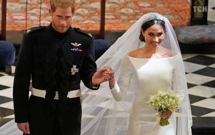 Дружина принца Гаррі Меган розповіла, що приховала у своїй весільній сукні