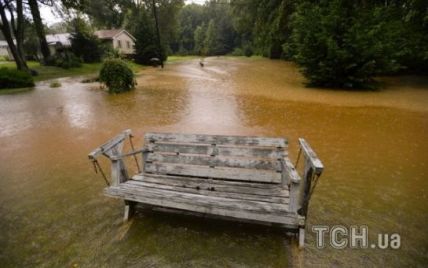 Высокая вода добралась до Грузии: ливень затопил улицы и нанес ущерб главному региону виноделов