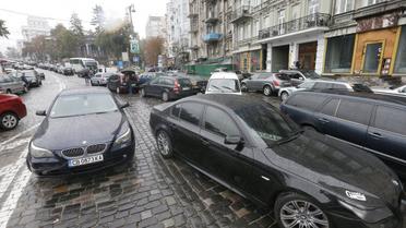 Під Радою мітингують близько 850 власників авто на єврономерах / © УНИАН
