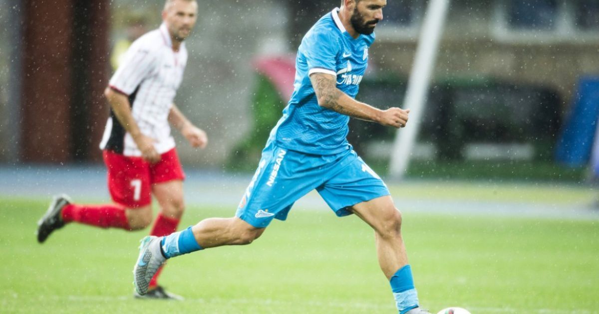 Данни в третий раз порвал "кресты".