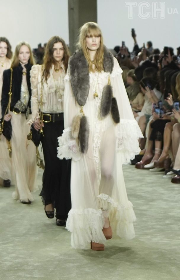 Показ Chloé осінь-зима 2025-2026 / © Associated Press
