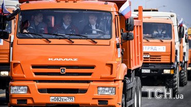 Путин ехал за рулем грузовика / © Reuters