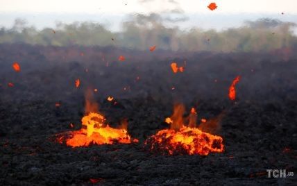 Вулканические "бомбы" и выжженная земля. Как выглядят Гавайи после мощного извержения вулкана