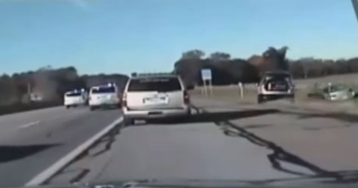 У США 10-річний хлопчик викрав авто батьків і влаштував погоню з копами на швидкості 100 км/год 