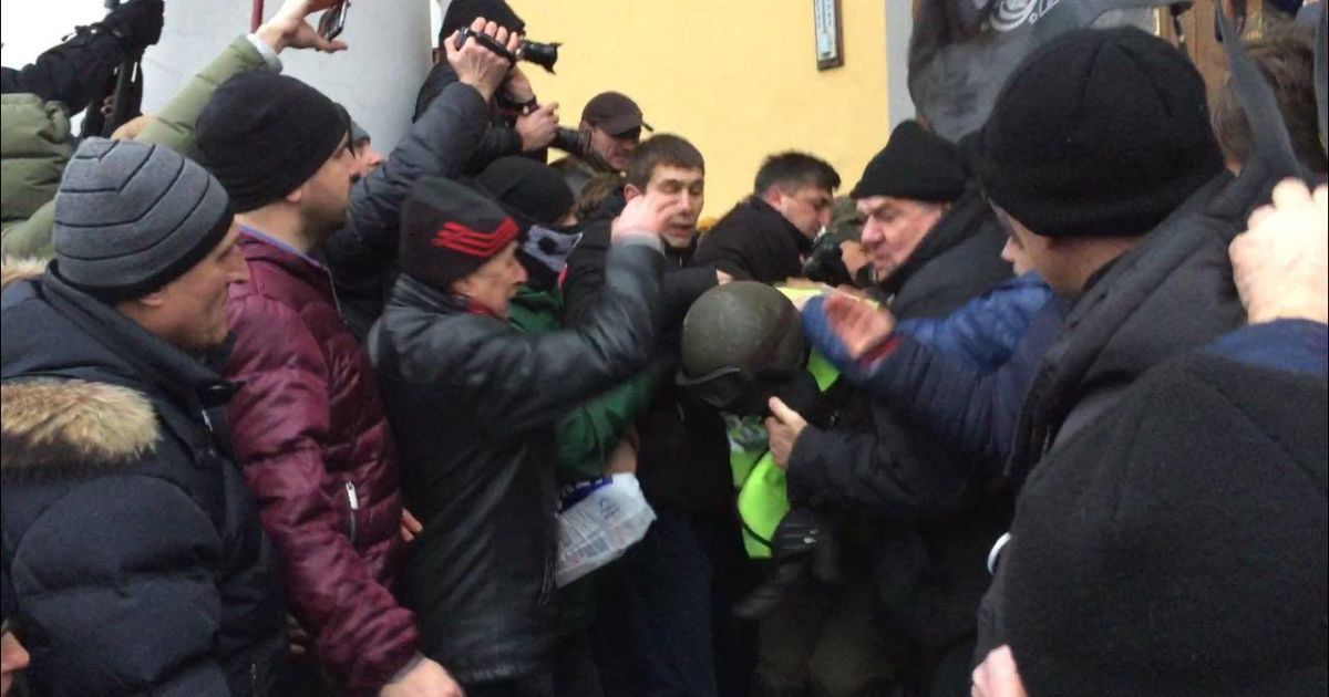 Полиция возбудила дело из-за попытки захвата Жовтневого  – Аброськин 